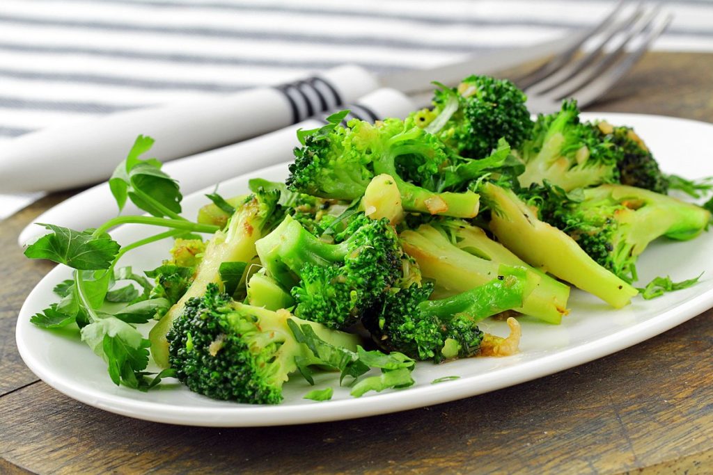 Broccoli este una dintre cele mai hrănitoare legume din lume