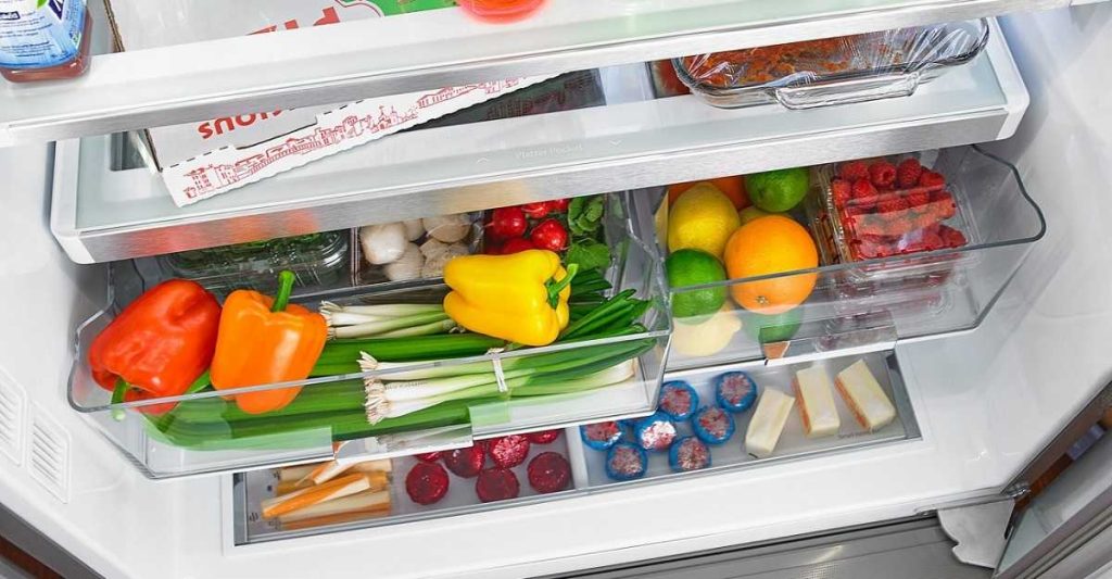 Frigider bine organizat si curat Frigider bine organizat si curat