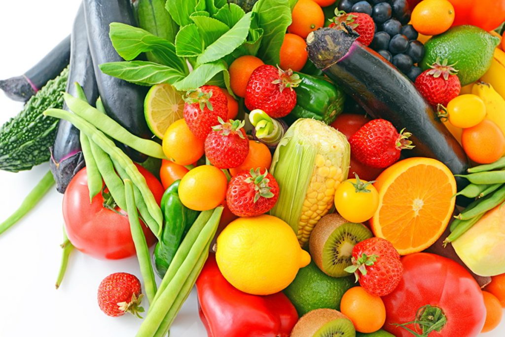 Snacks-uri sanatoase pentru a te mentine in forma Fructe si legume sanatoase pentru mentinerea greutatii