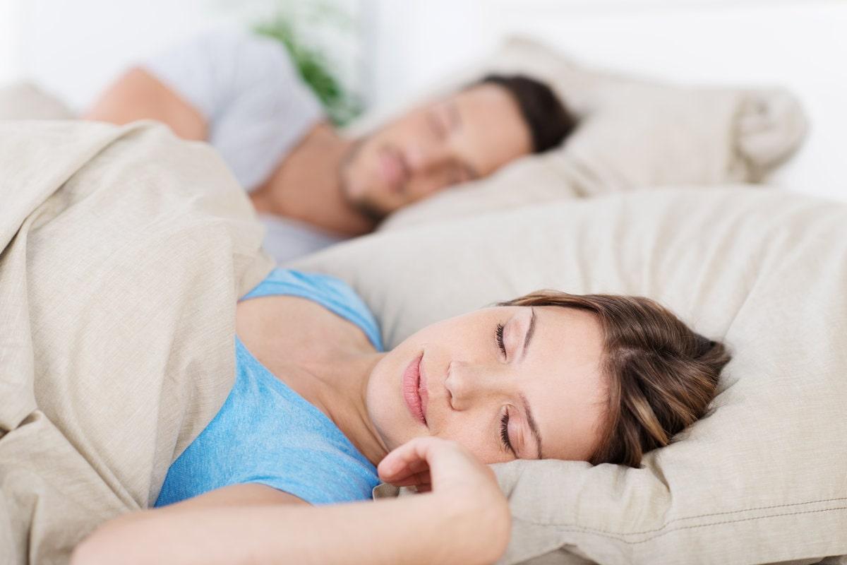 Melatonina ce este și cum te ajută să dormi și să te simți bine