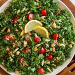 Salata de varza Kale cu lamaie si parmezan