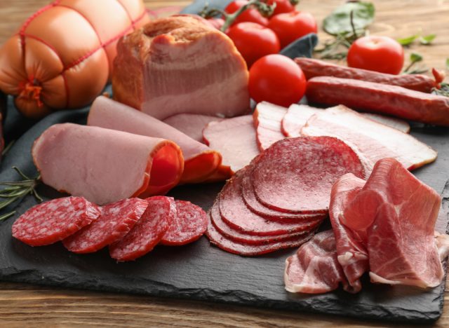 5 Ingrediente alimentare toxice pentru femei, de la aditivi la contaminanti. 5 Ingrediente alimentare toxice pentru femei, de la aditivi la contaminanti.