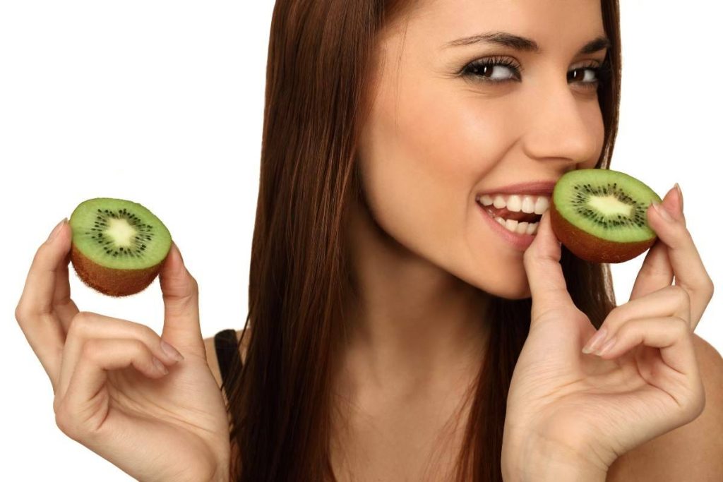 Fructele kiwi: calorii, beneficii sănătate, nutriție