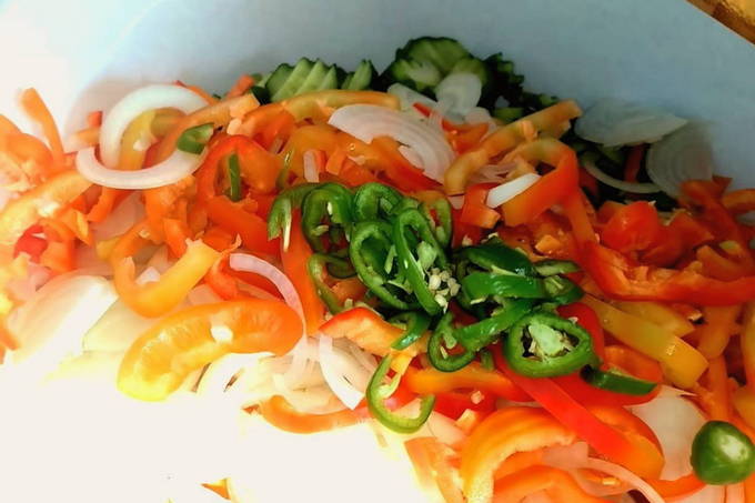 Salată de varză pentru iarnă - 10 rețete delicioase