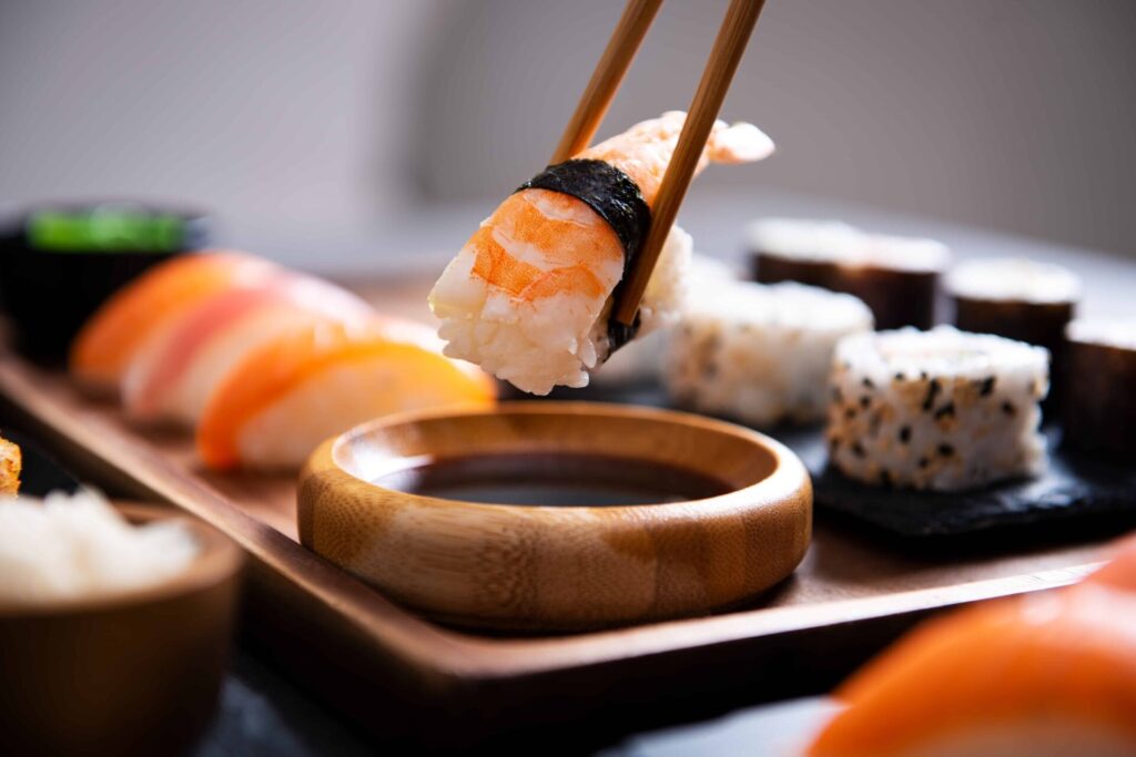Cum să faci sushi acasă: 2 rețete incredibil de gustoase