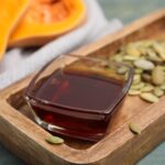 Uleiul de semințe de dovleac: beneficii și utilizare în gătit și frumusețe