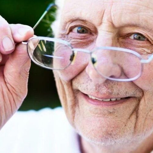 Cum să păstrezi o vedere bună la bătrânețe