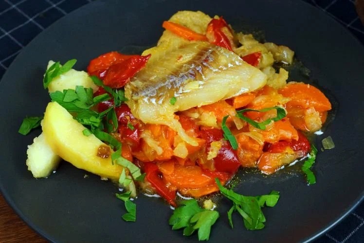 Pește prăjit cu legume