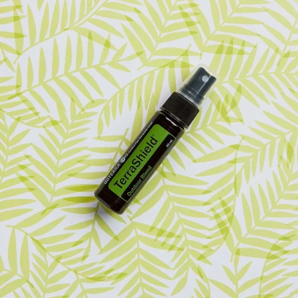 Amestec de uleiuri esentiale pentru aer liber TerraShield dōTERRA 30 ml