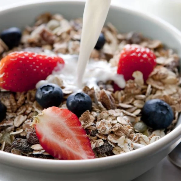 Musli fulgi ovăz, grâu, fructe, bio, Bircher, Dennree, 500g