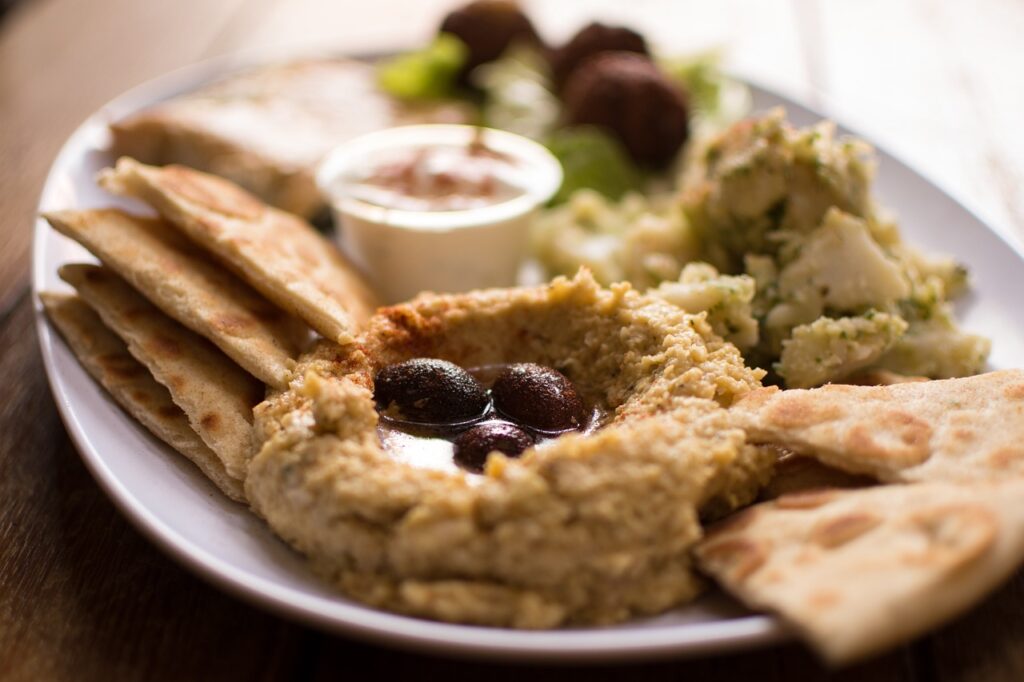 Hummus, falafel, autentic grecesc