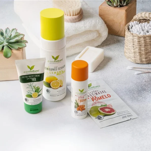 Crema de zi detoxifianta, cu ceai verde, Cosnature Detox, 50ml