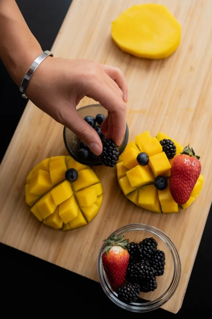 Mango, calorii nutritie si beneficii pentru sanatate Mango, calorii nutritie si beneficii pentru sanatate