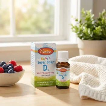 Picături vitamina D3 pentru bebeluși Carlson cu gust de fructe de pădure