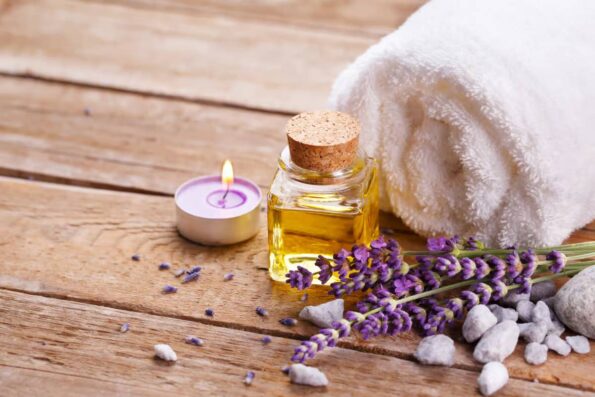 5 Modalități de a Folosi Lavanda ca Remediu Relaxant 5 Modalități de a Folosi Lavanda ca Remediu Relaxant