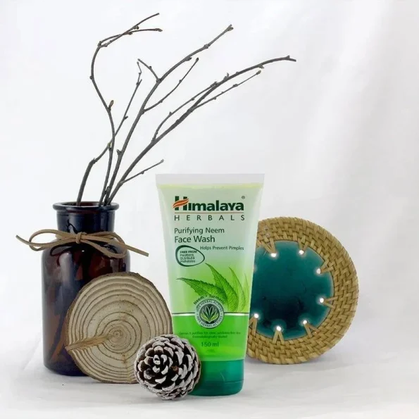 Gel purificator cu extract de neem pentru ten normal-gras, Himalaya, 150ml
