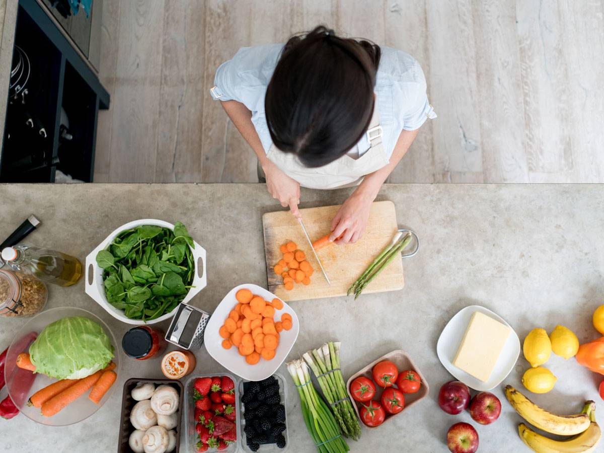 Cum să menții o dietă echilibrată dacă ai puțin timp pentru gătit