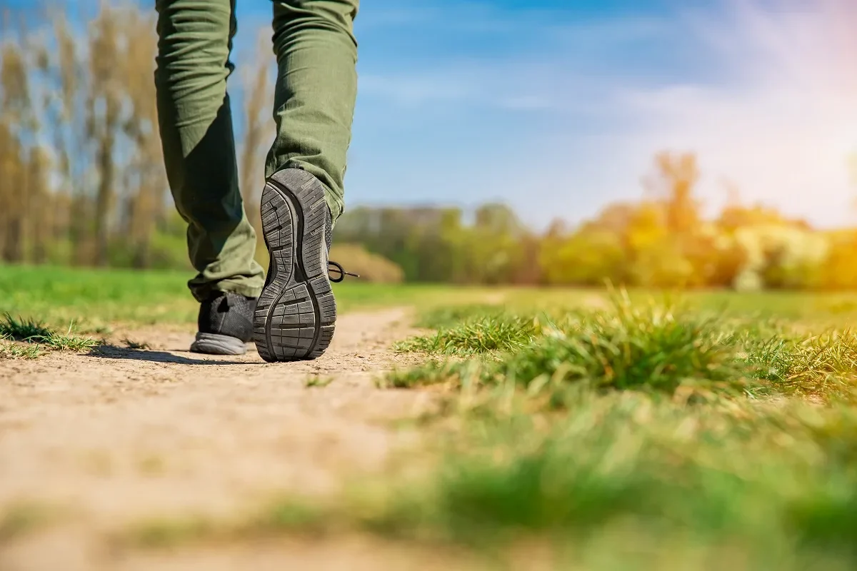 Este bine să mergi pe jos după ce mănânci? Dieteticienii își exprimă părerea despre beneficii